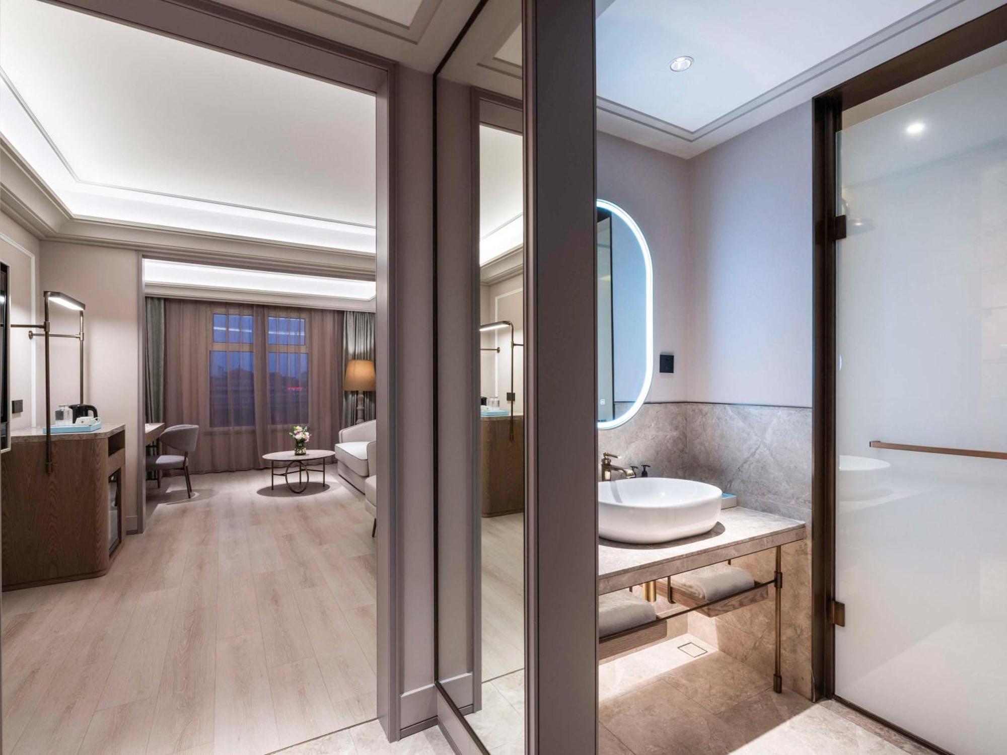 Mercure Jinqiao Hotel Shanghai