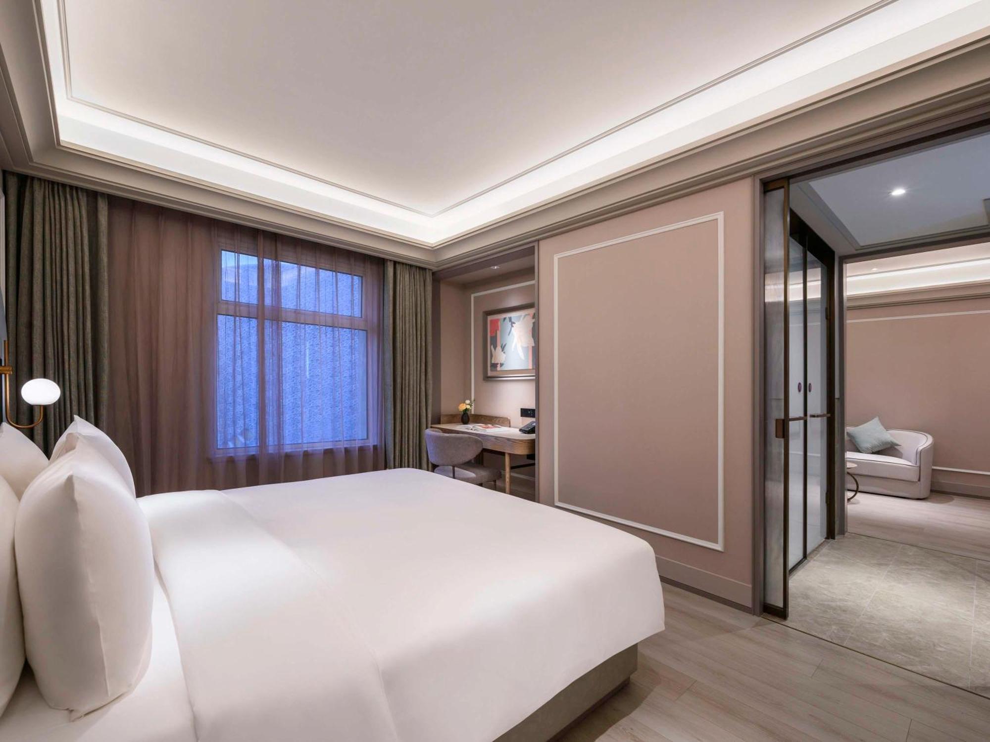 Mercure Jinqiao