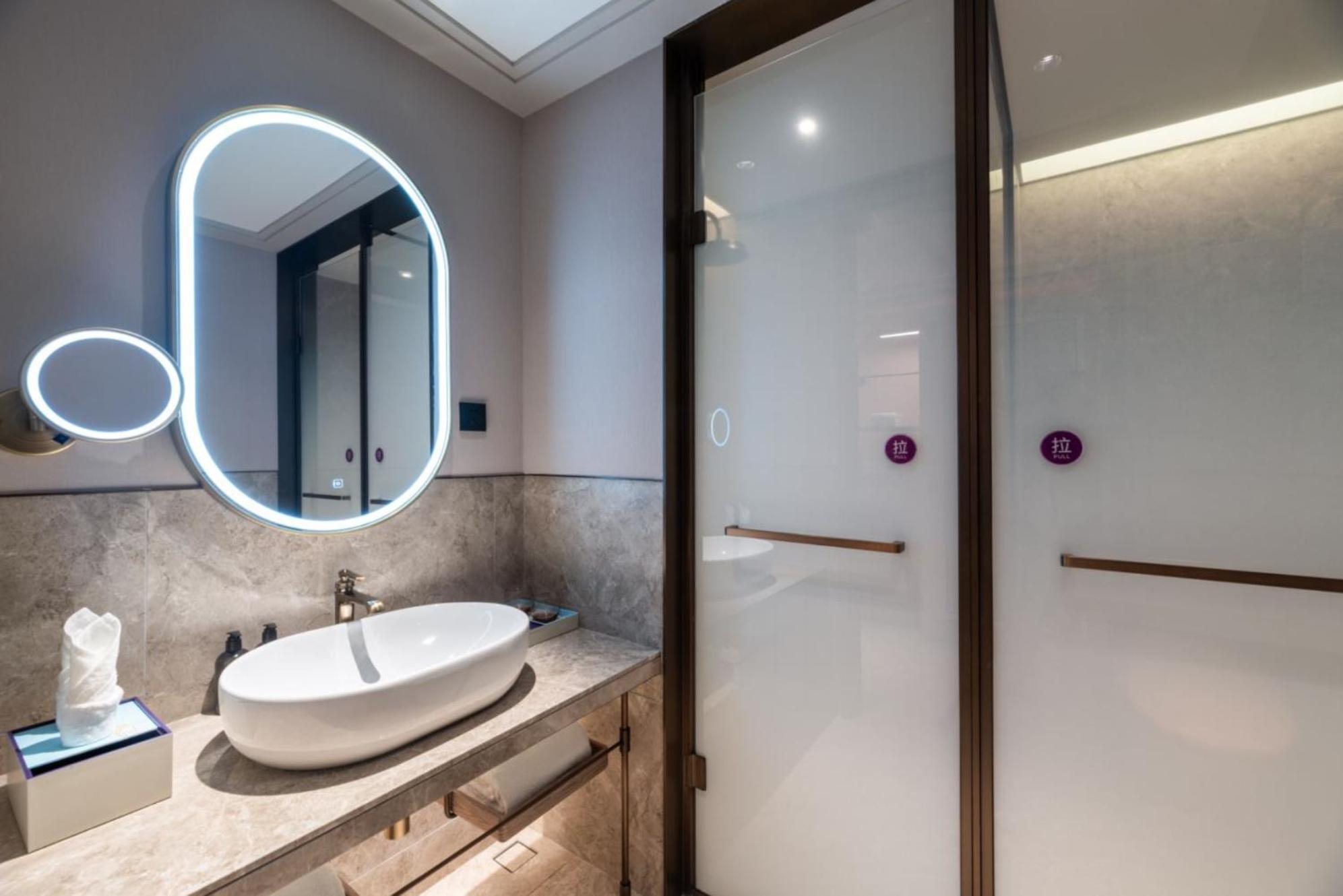 Mercure Jinqiao Hotel
