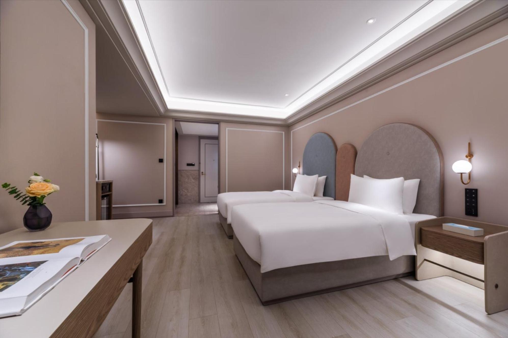 Mercure Jinqiao 4*